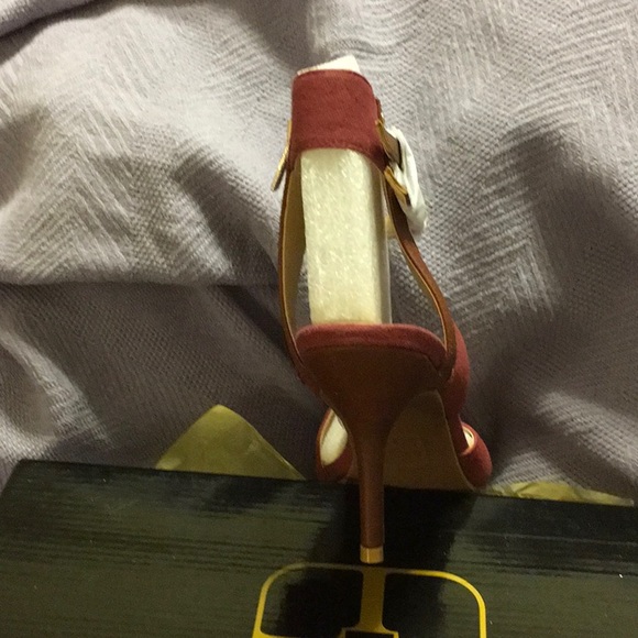 IMAN, NWT, MARSALA RED 3” Heels.Size 8W, see pics. Never worn or out of the box. - Picture 13 of 13